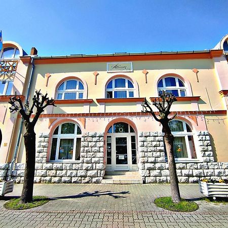 Atrium Hotel Harkány Zewnętrze zdjęcie