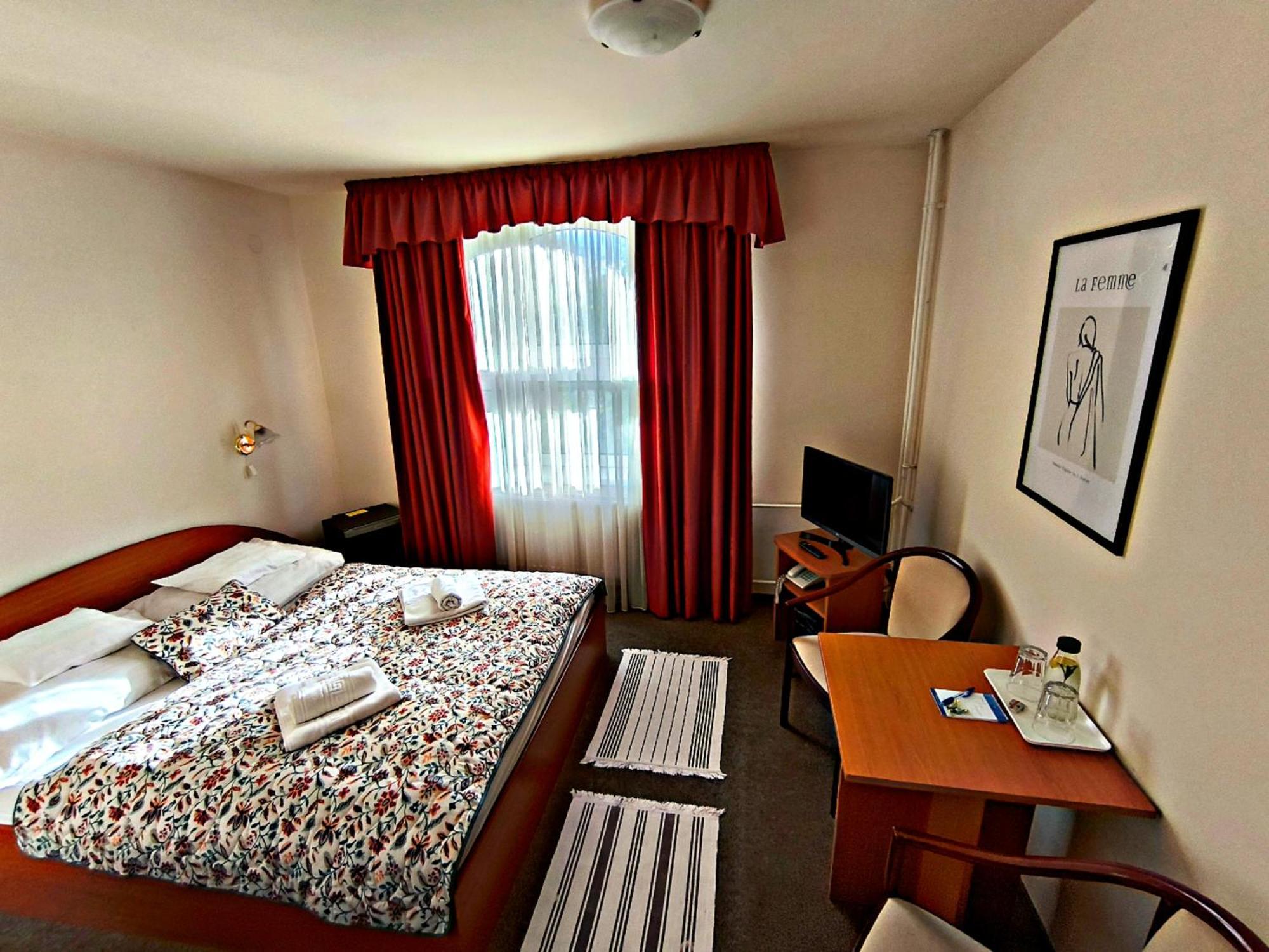 Atrium Hotel Harkány Zewnętrze zdjęcie